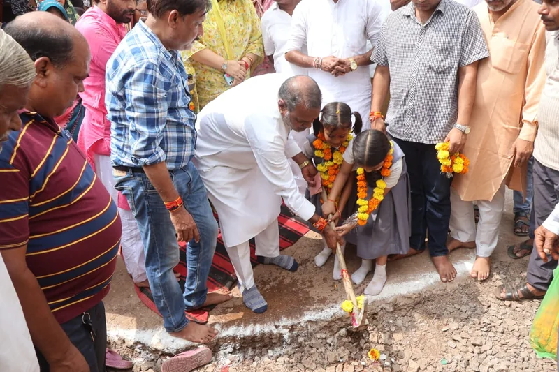 ग्वालियर दक्षिण में गुड़ा-गुड़ी का नाका स्थित डांग वाले बाबा-फर्श वाली गली में बनेगी सीसी रोड