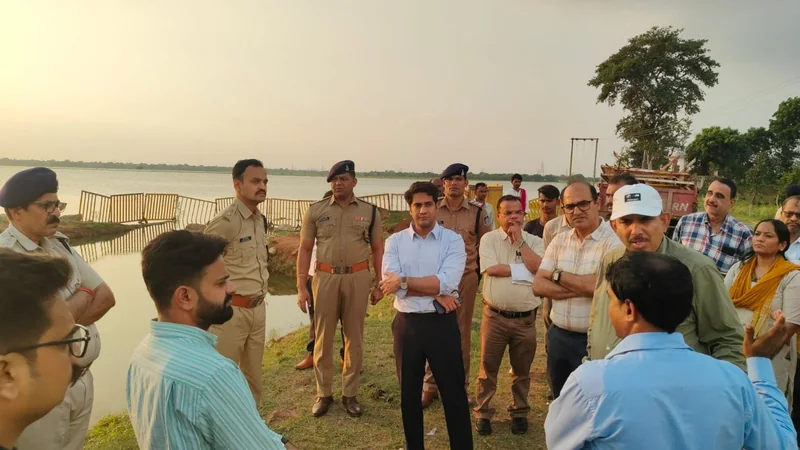 कलेक्टर-एसपी ने गणेश मूर्ति विसर्जन स्थल बूढ़ा बांध का किया निरीक्षण